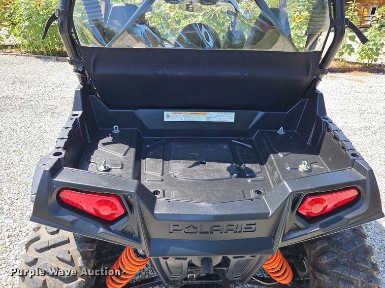 image for item LM9130 2013 Polaris RZR4 800EFI  utility vehicle