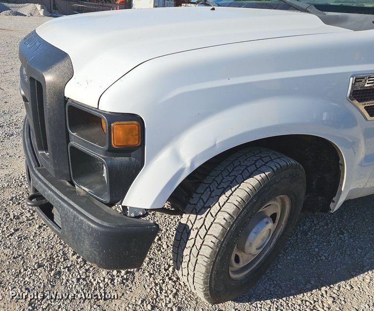 image for item LM9131 2009 Ford F350 Super Duty XL  SuperCab utility bed pickup truck