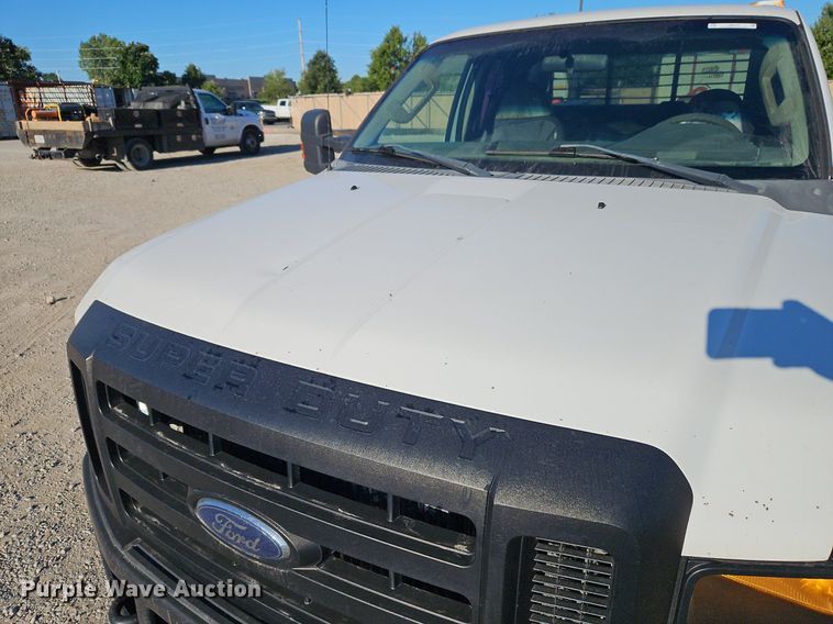 image for item LM9131 2009 Ford F350 Super Duty XL  SuperCab utility bed pickup truck