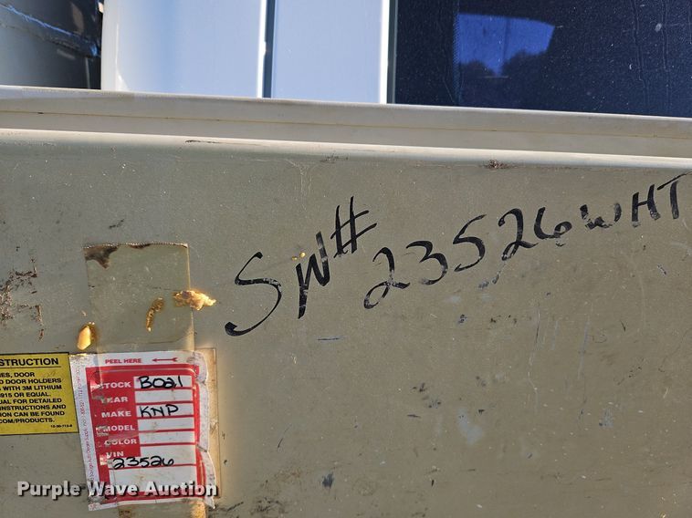 image for item LM9131 2009 Ford F350 Super Duty XL  SuperCab utility bed pickup truck