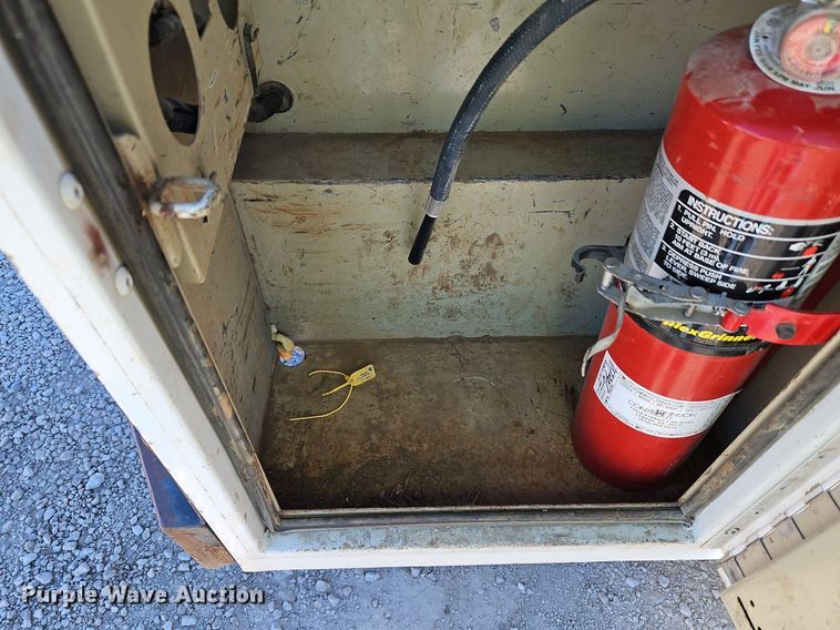 image for item LM9131 2009 Ford F350 Super Duty XL  SuperCab utility bed pickup truck