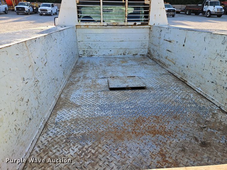 image for item LM9131 2009 Ford F350 Super Duty XL  SuperCab utility bed pickup truck