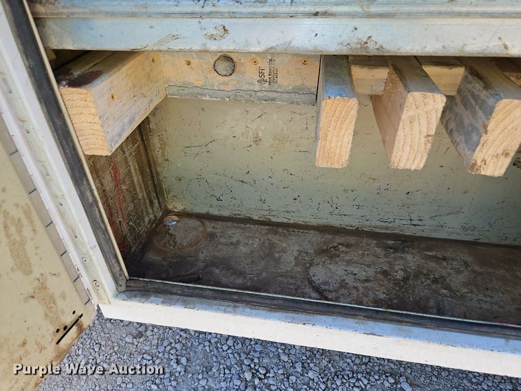 image for item LM9131 2009 Ford F350 Super Duty XL  SuperCab utility bed pickup truck