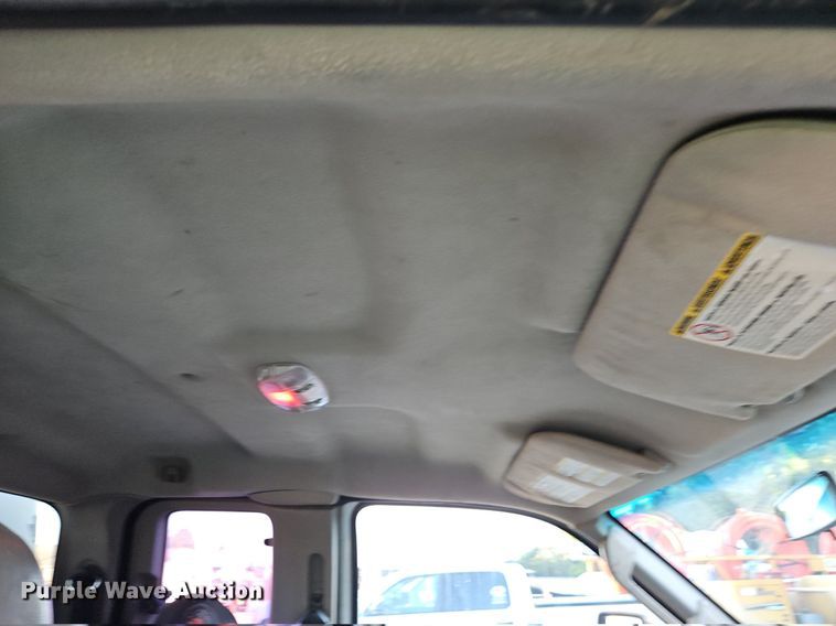 image for item LM9131 2009 Ford F350 Super Duty XL  SuperCab utility bed pickup truck