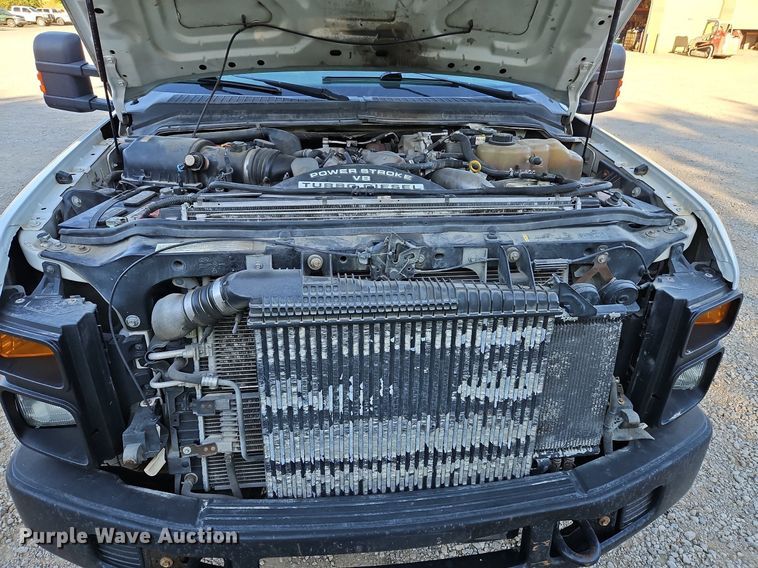 image for item LM9131 2009 Ford F350 Super Duty XL  SuperCab utility bed pickup truck