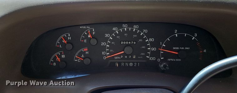 image for item LM9132 1999 Ford F350 Super Duty Lariat  Crew Cab pickup truck