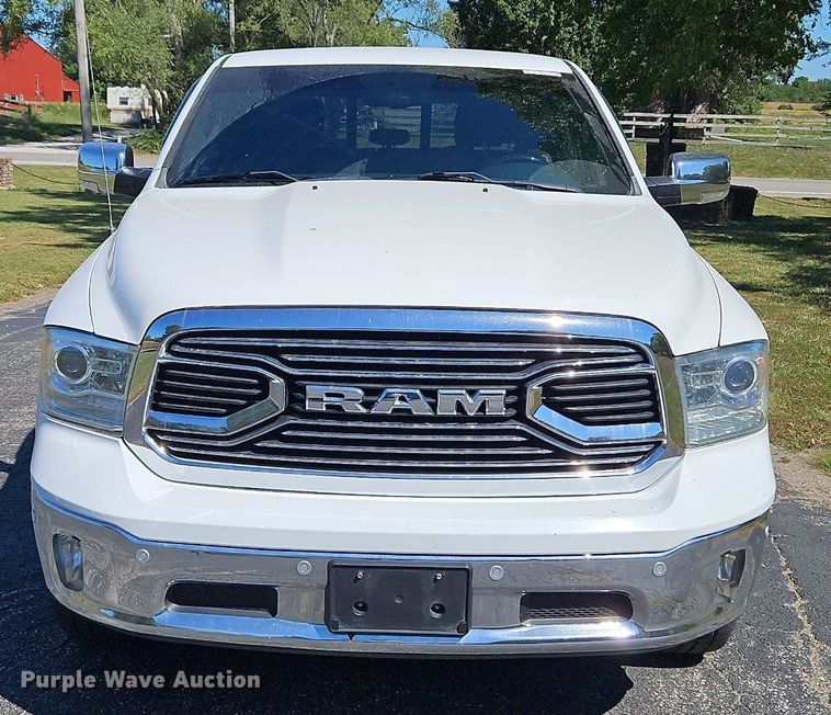 image for item LM9133 2016 Dodge Ram 1500 Limited  Crew Cab pickup truck