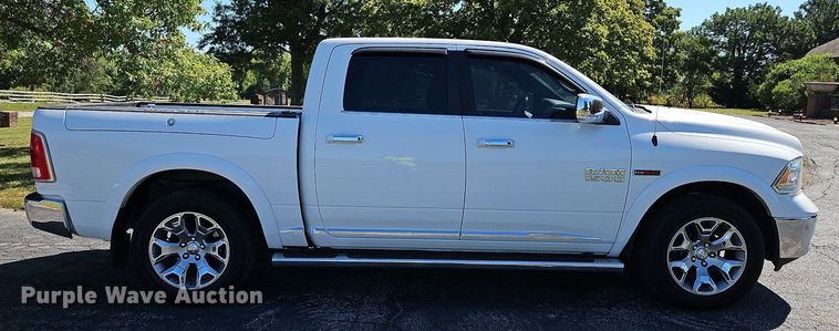 image for item LM9133 2016 Dodge Ram 1500 Limited  Crew Cab pickup truck