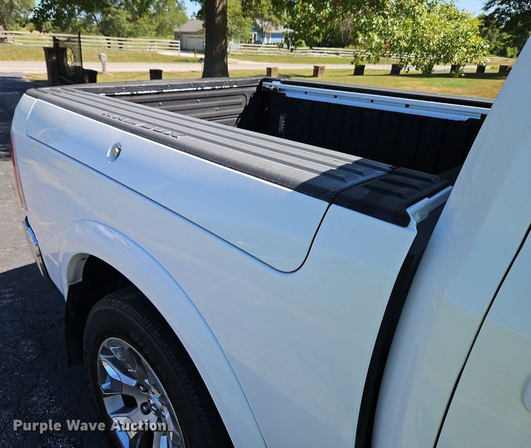image for item LM9133 2016 Dodge Ram 1500 Limited  Crew Cab pickup truck