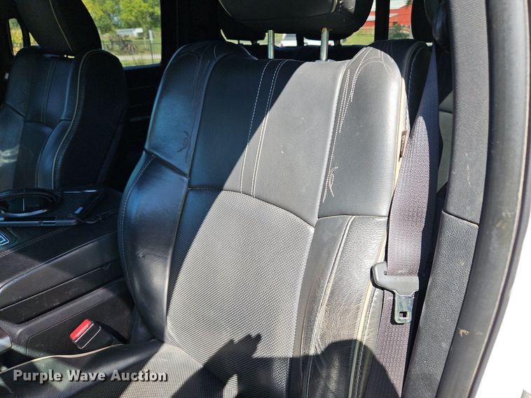 image for item LM9133 2016 Dodge Ram 1500 Limited  Crew Cab pickup truck