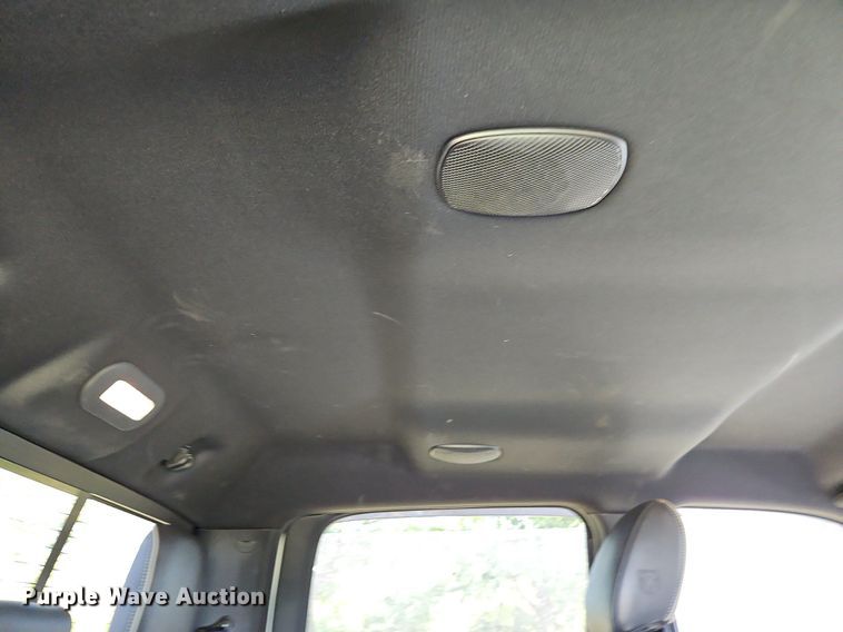 image for item LM9133 2016 Dodge Ram 1500 Limited  Crew Cab pickup truck