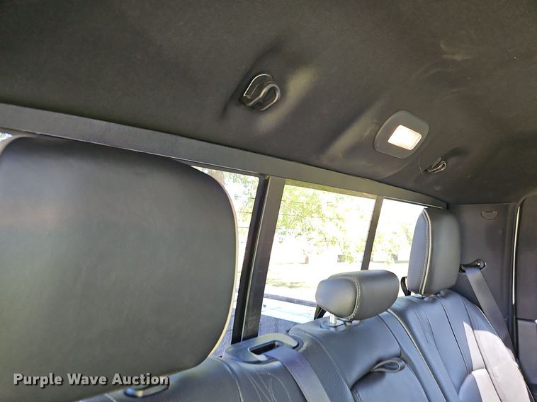 image for item LM9133 2016 Dodge Ram 1500 Limited  Crew Cab pickup truck