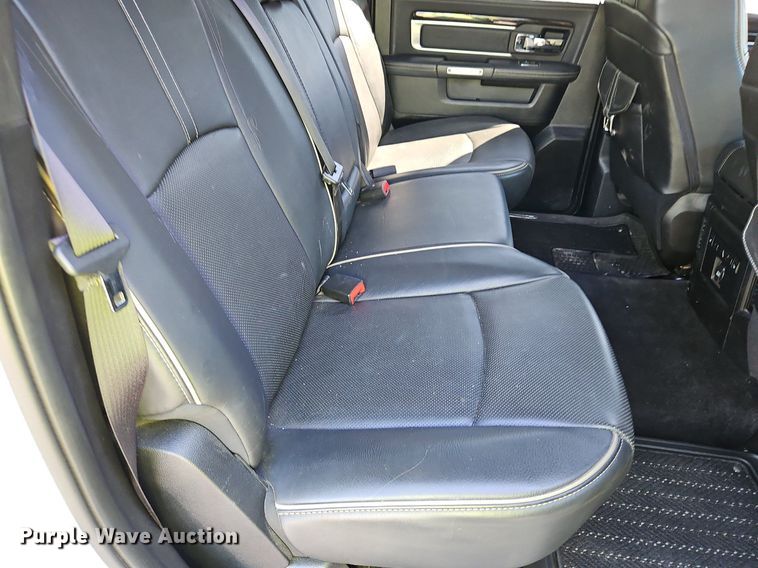 image for item LM9133 2016 Dodge Ram 1500 Limited  Crew Cab pickup truck