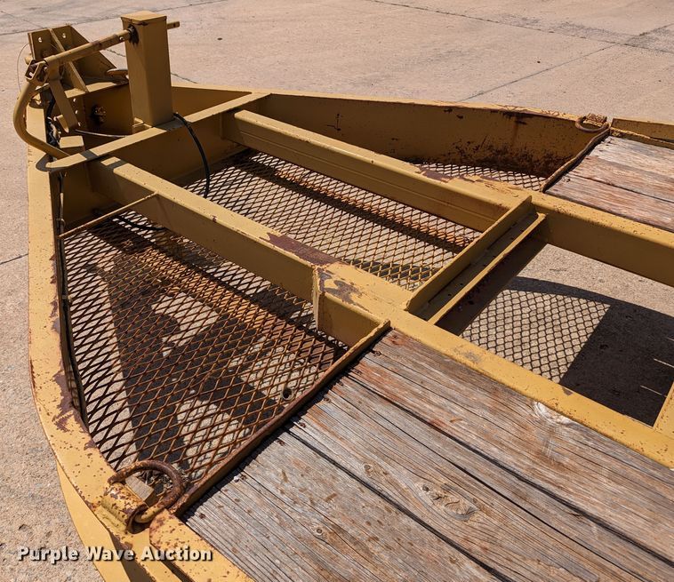 image for item LM9808 1994 Belshe  equipment trailer