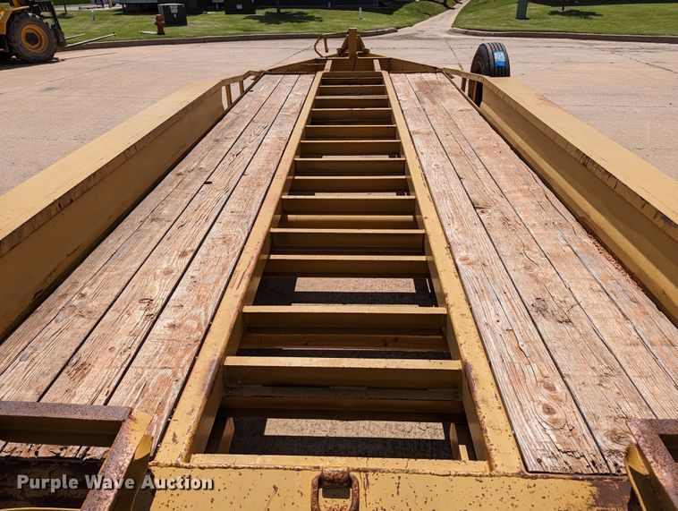 image for item LM9808 1994 Belshe  equipment trailer