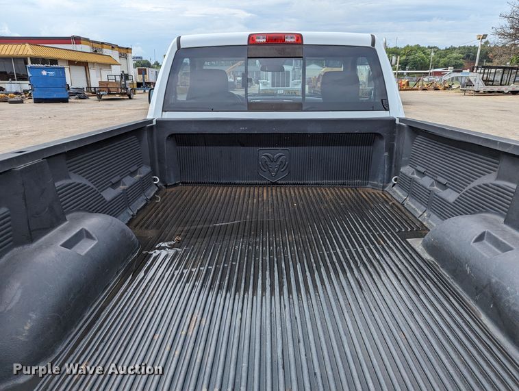 image for item LM9861 2013 Dodge Ram 1500 SLT  pickup truck