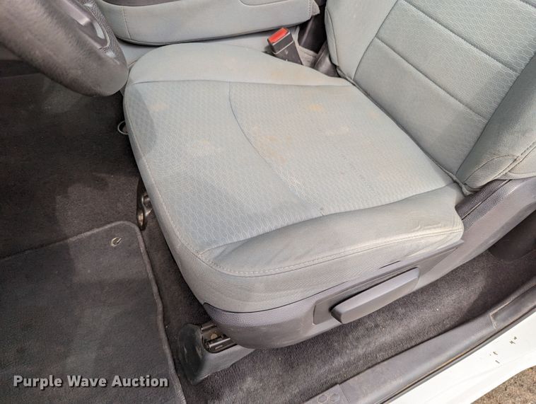 image for item LM9861 2013 Dodge Ram 1500 SLT  pickup truck