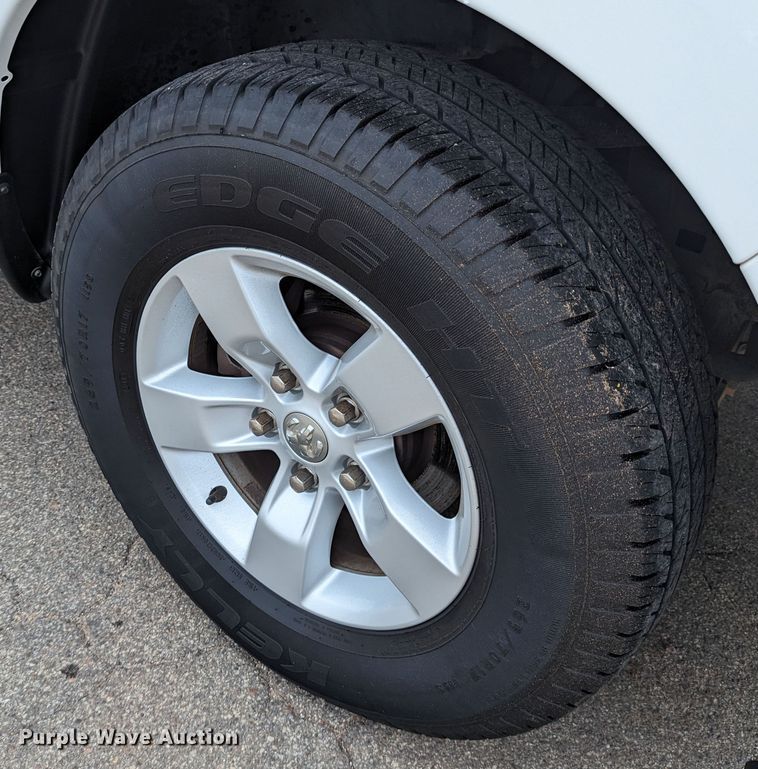 image for item LM9861 2013 Dodge Ram 1500 SLT  pickup truck