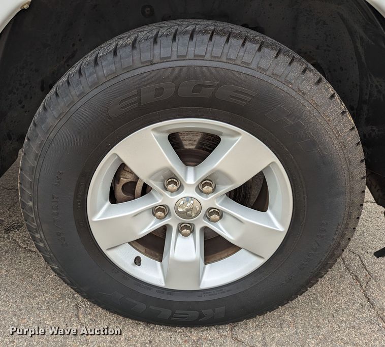 image for item LM9861 2013 Dodge Ram 1500 SLT  pickup truck