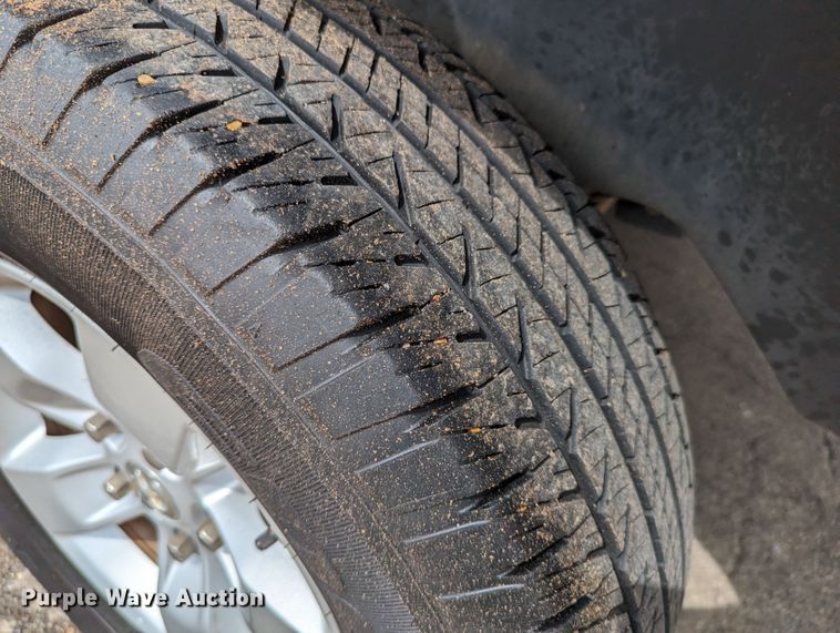 image for item LM9861 2013 Dodge Ram 1500 SLT  pickup truck