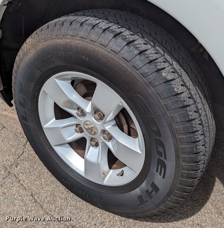 image for item LM9861 2013 Dodge Ram 1500 SLT  pickup truck