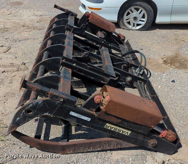 image for item LN9026 Vassar  grapple bucket