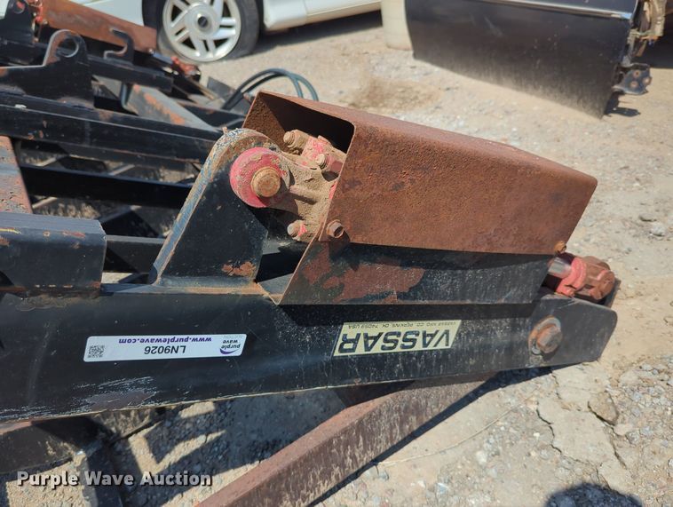 image for item LN9026 Vassar  grapple bucket