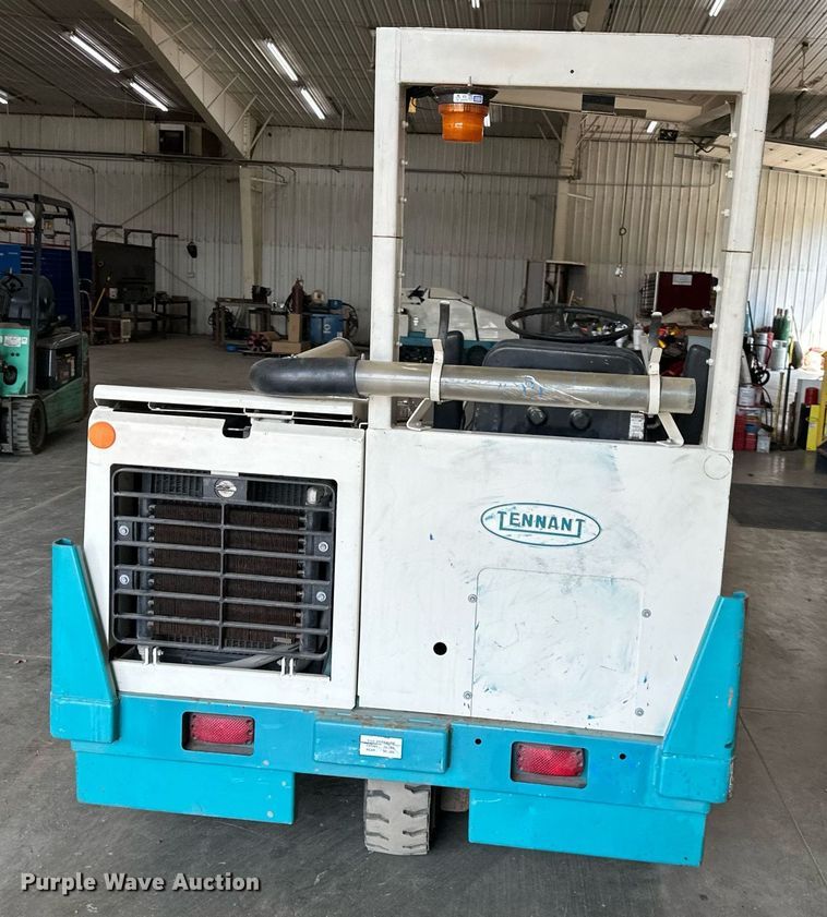 image for item LQ9015 Tennant 365 sweeper