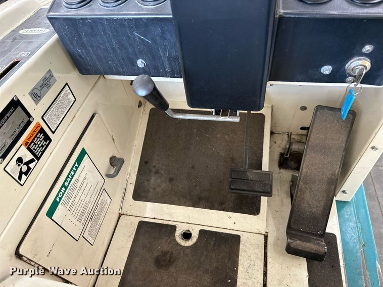 image for item LQ9015 Tennant 365 sweeper