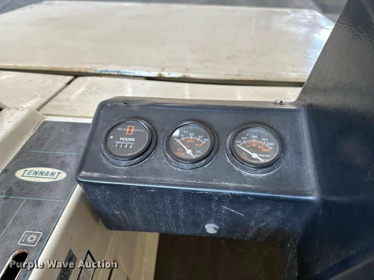 image for item LQ9015 Tennant 365 sweeper