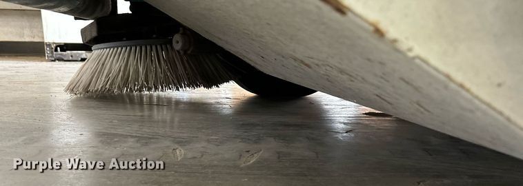 image for item LQ9015 Tennant 365 sweeper