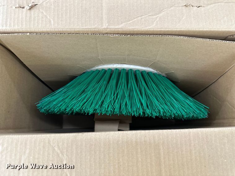 image for item LQ9015 Tennant 365 sweeper