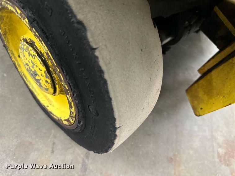 image for item LQ9018 Hyster  30XL2 forklift