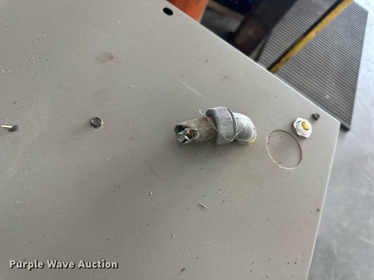 image for item LQ9019 Hyster  30 forklift