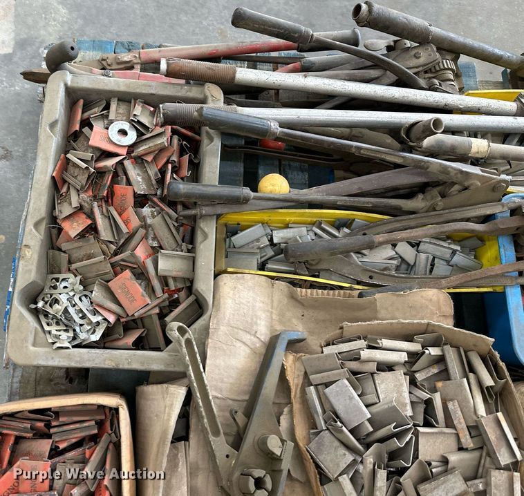 image for item LQ9025 Signode  tools