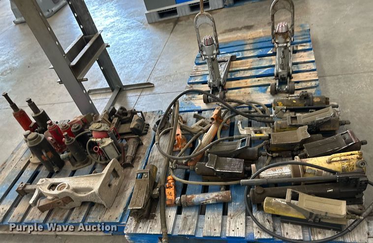 image for item LQ9026 Tools