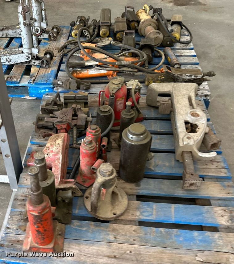 image for item LQ9026 Tools