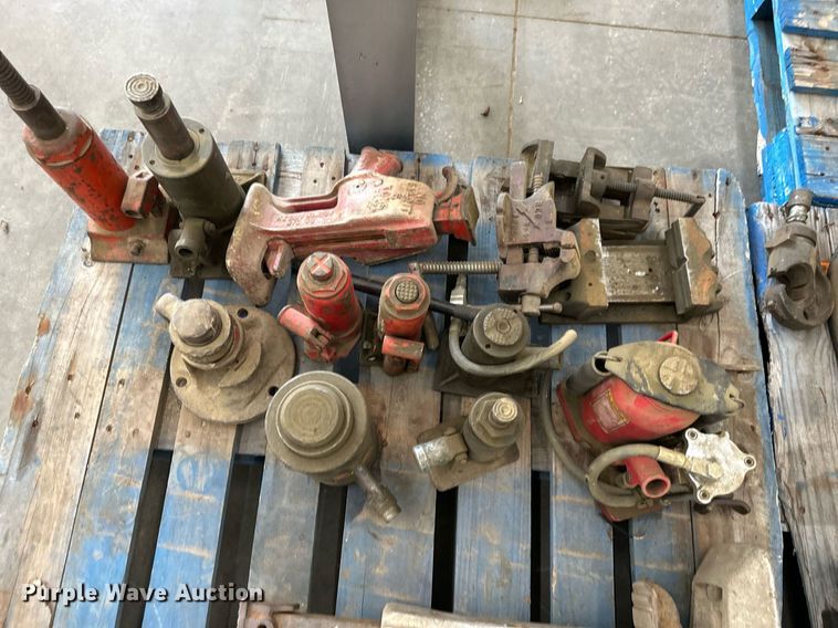 image for item LQ9026 Tools