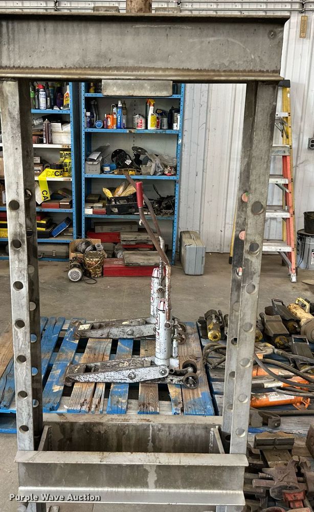 image for item LQ9026 Tools