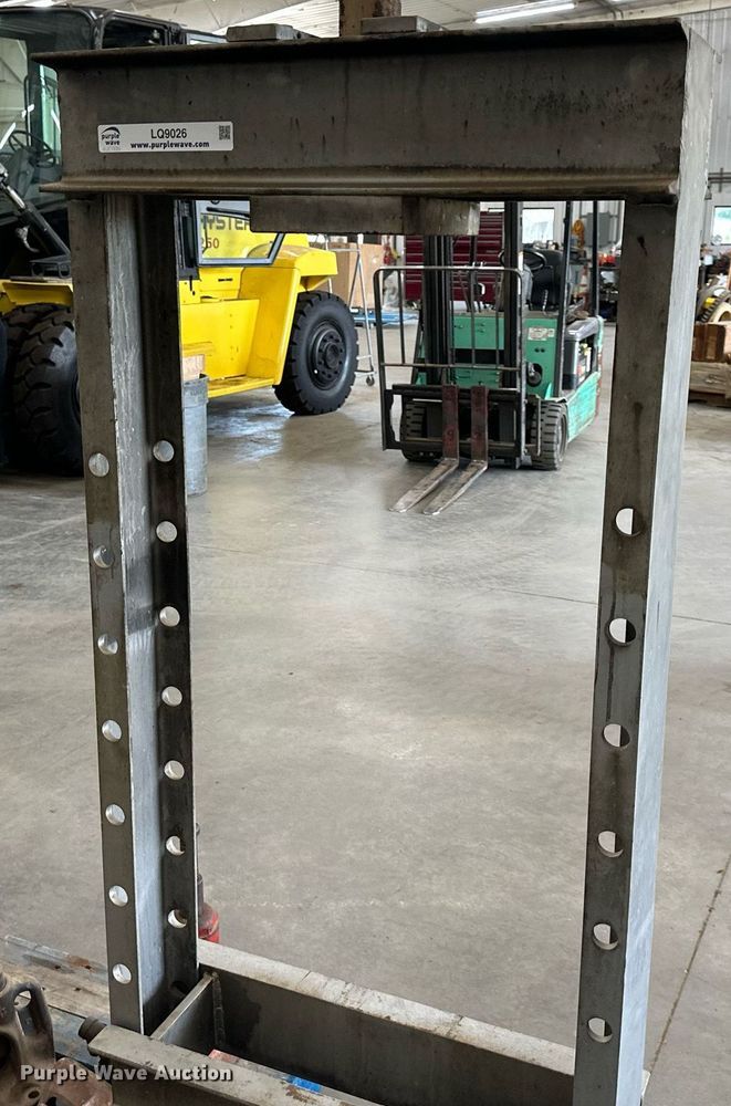 image for item LQ9026 Tools