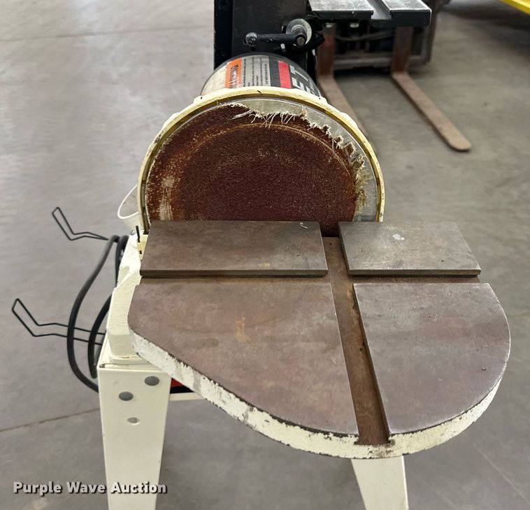 image for item LQ9028 Jet JSG-96 belt sander