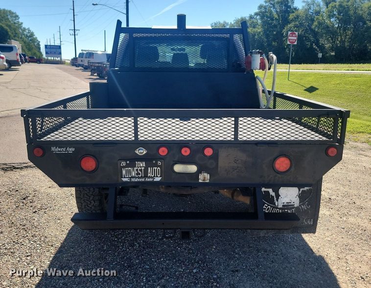 image for item LQ9098 2011 Ford F250 Super Duty XL  Crew Cab flatbed pickup truck