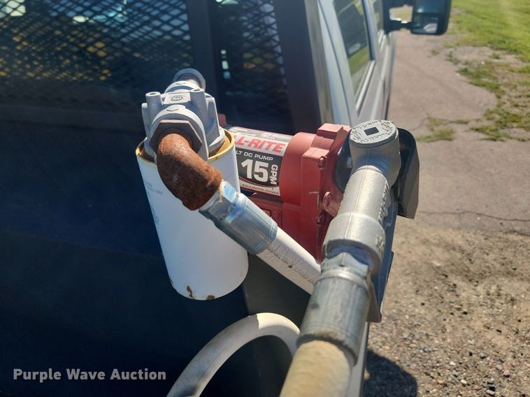 image for item LQ9098 2011 Ford F250 Super Duty XL  Crew Cab flatbed pickup truck