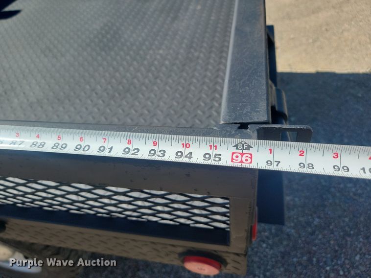 image for item LQ9098 2011 Ford F250 Super Duty XL  Crew Cab flatbed pickup truck