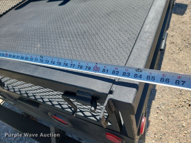 image for item LQ9098 2011 Ford F250 Super Duty XL  Crew Cab flatbed pickup truck