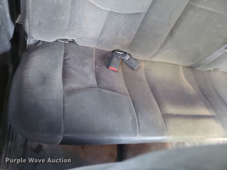 image for item LQ9099 2006 Chevrolet Silverado 2500HD  Ext. Cab utility bed pickup truck