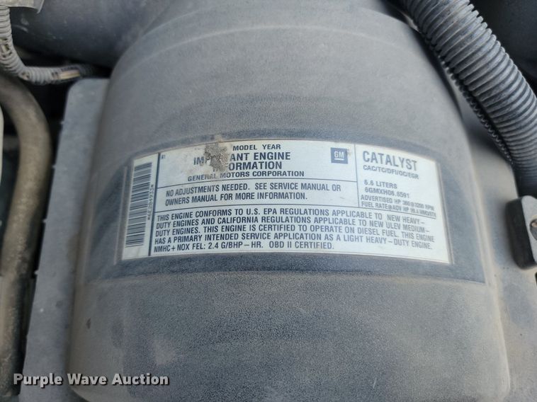 image for item LQ9099 2006 Chevrolet Silverado 2500HD  Ext. Cab utility bed pickup truck