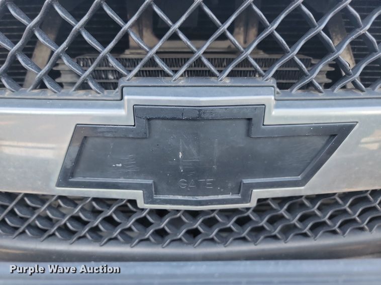 image for item LQ9100 2001 Chevrolet Silverado 2500HD  Crew Cab pickup truck