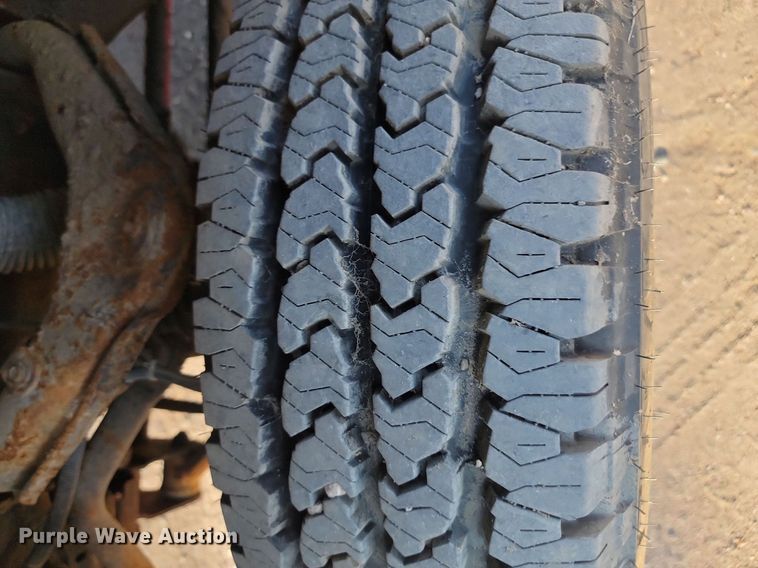 image for item LQ9100 2001 Chevrolet Silverado 2500HD  Crew Cab pickup truck