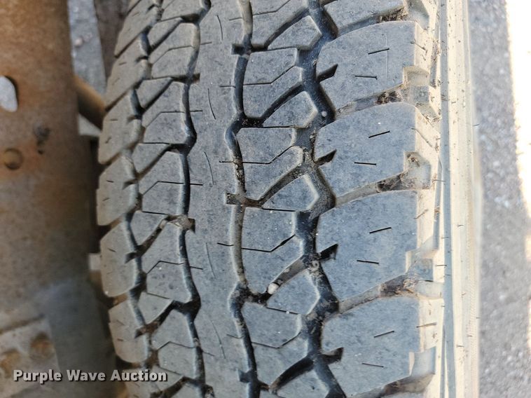 image for item LQ9100 2001 Chevrolet Silverado 2500HD  Crew Cab pickup truck